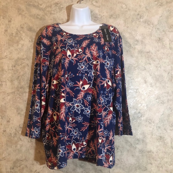 Rebecca Malone Tops - Rebecca Malone Leaf & Floral Long Sleeve Top